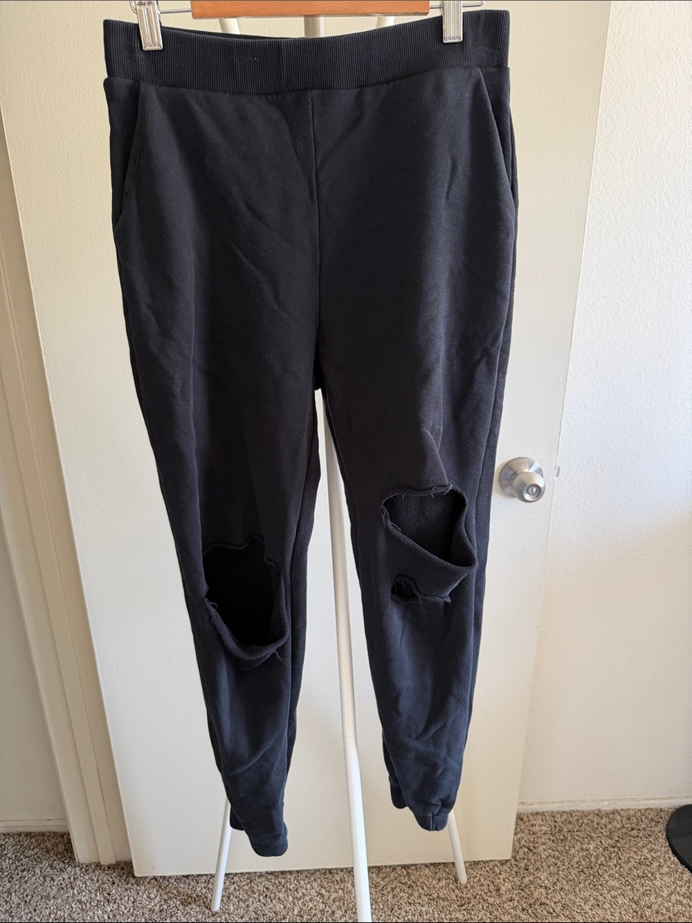 Zara Black Ribbed Sweatshirt Collar